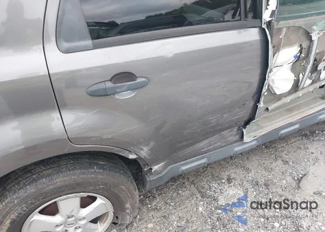 2012 Ford Escape Xlt z USA, uszkodzony, nr VIN 1FMCU0D77CKC81856